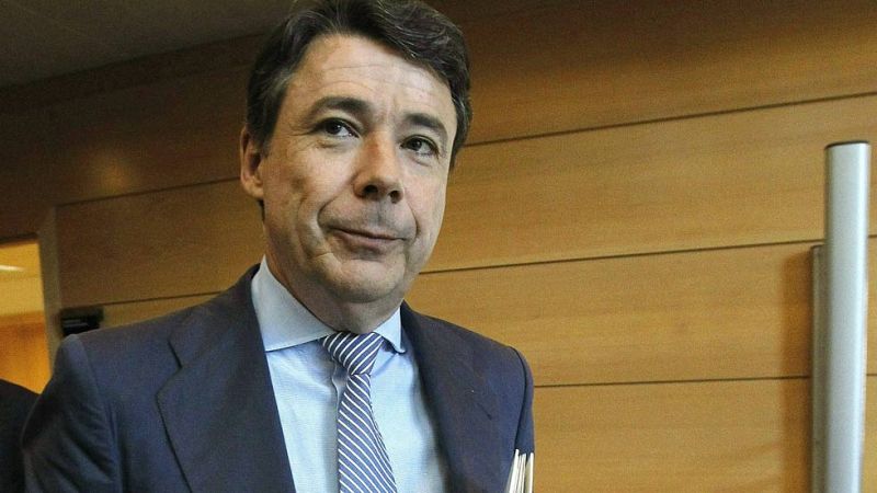 Ignacio González, su mujer y Enrique Cerezo, citados a declarar como investigados por el caso del ático | Ver