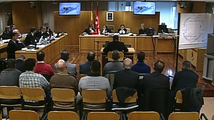 Telediario 1 - Los vigilantes de seguridad del Madrid Arena declaran en el juicio que desconocían el plan de protección