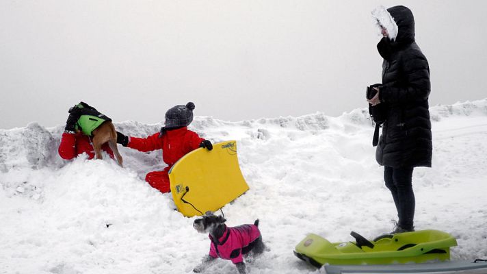 El tiempo - Nevadas en cotas bajas de la mitad norte peninsular