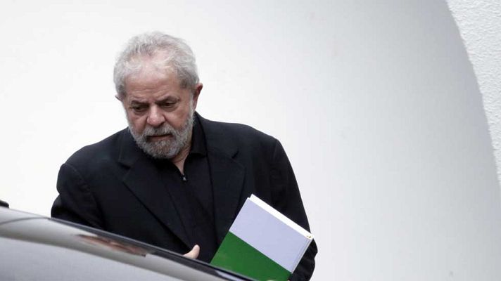 Telediario 1 - La Fiscalía brasileña presenta cargos contra Lula da Silva por varios delitos