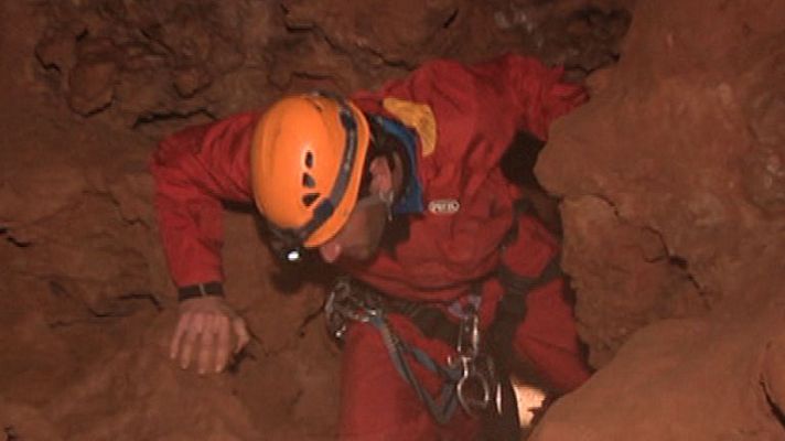 España Directo - Un viaje a la cueva de Sacecorbo