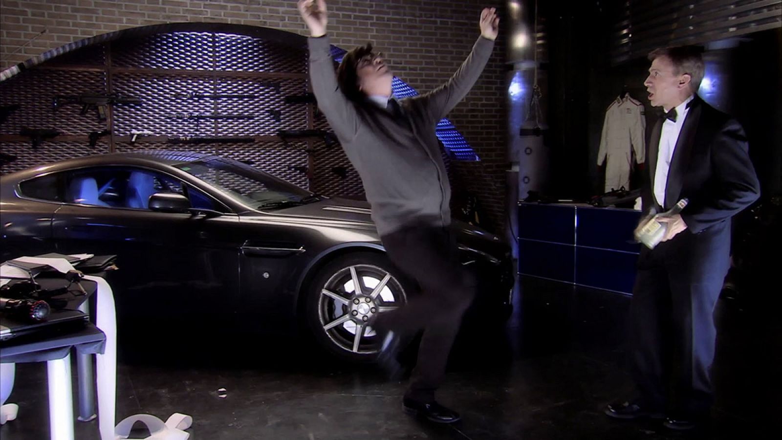 José Mota presenta - 007 Q se ausenta