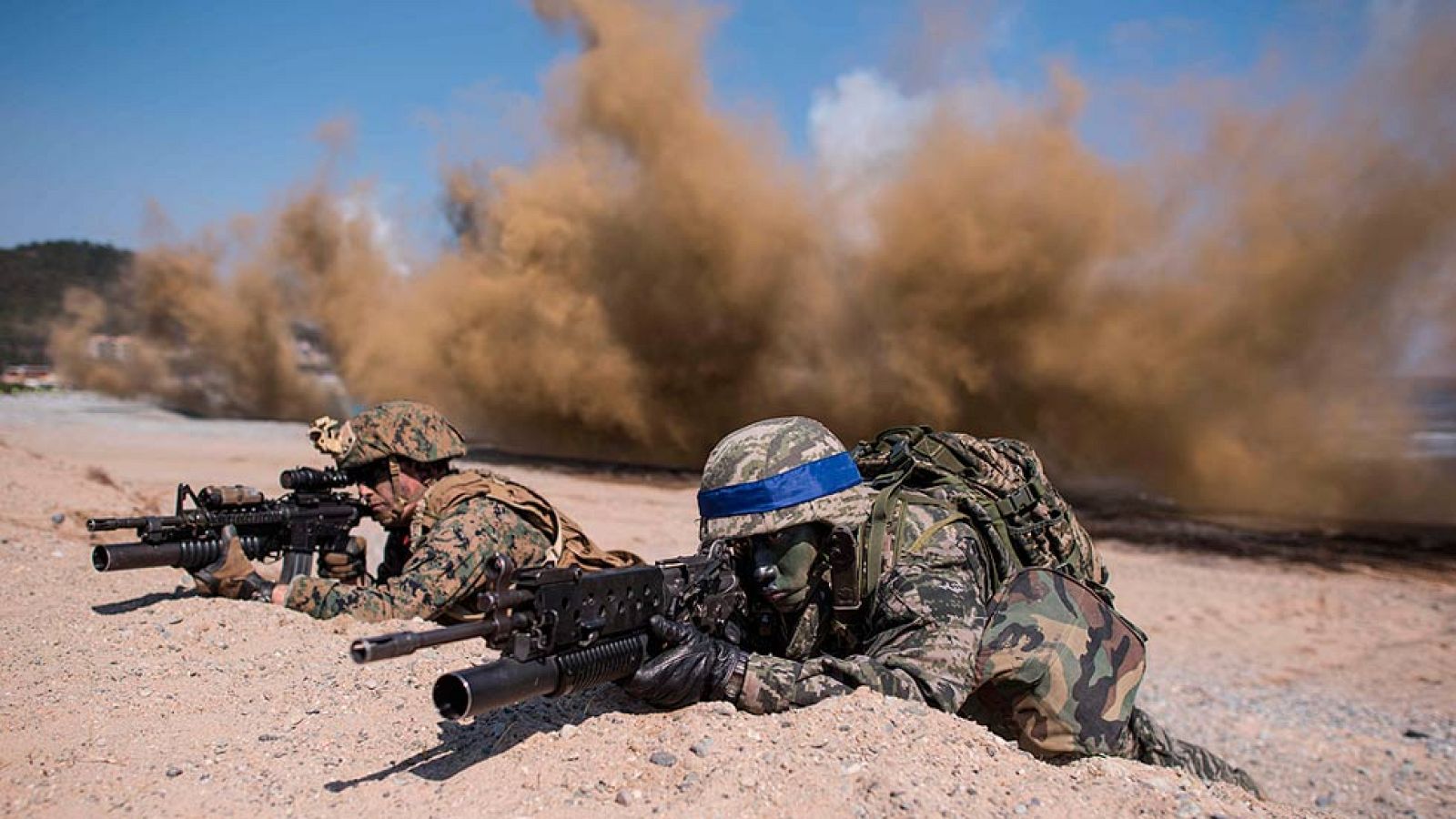 Pyonyang amenaza con una guerra relámpago tras las maniobras en el mar de Japón