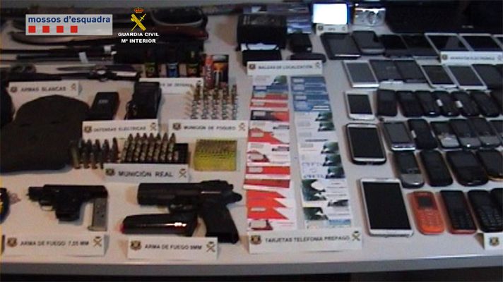 Telediario 1 - Desarticulada una banda internacional especializada en asaltar violentamente a otros narcotraficantes