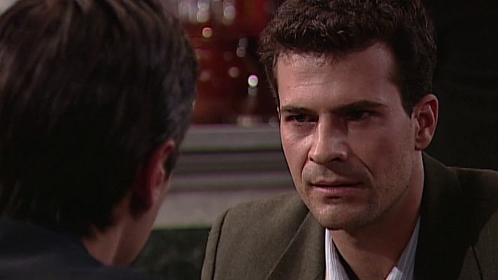 Amar en tiempos revueltos - Episodio 131