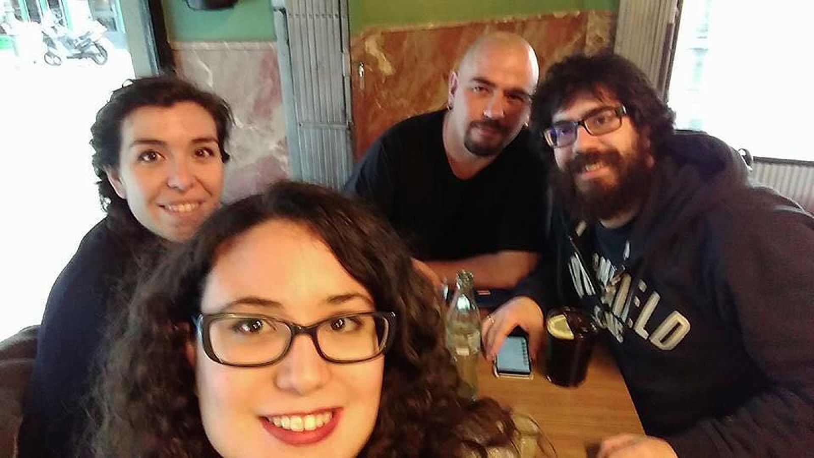 La Puerta del Tiempo - Los fans nos cuentan cómo se lo pasaron en el rodaje de El Ministerio del Tiempo - La Puerta del Tiempo | Ver