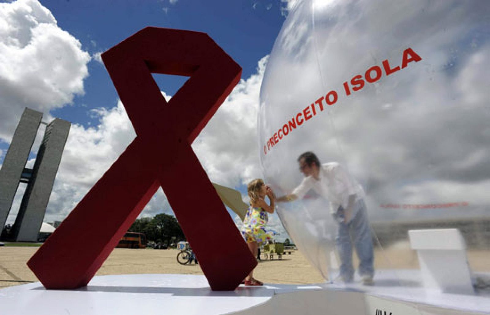 Hoy se ha celebrado el Día Mundial de la lucha contra el SIDA | Ver