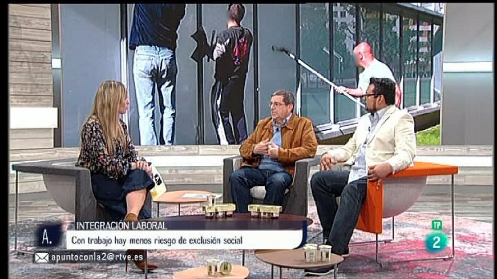 A punto con La 2 - Proyectos solidarios - Integración laboral para disminuir el riesgo de exclusión