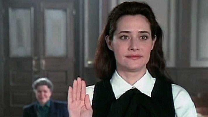 Cine internacional - Sola contra el crimen