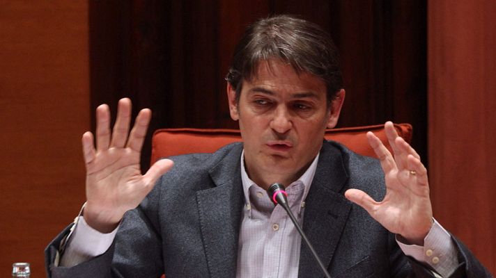 Telediario 1 - Oriol Pujol negocia con la Fiscalía ingresar en prisión por el 'caso de las ITV' a cambio de que su mujer quede libre