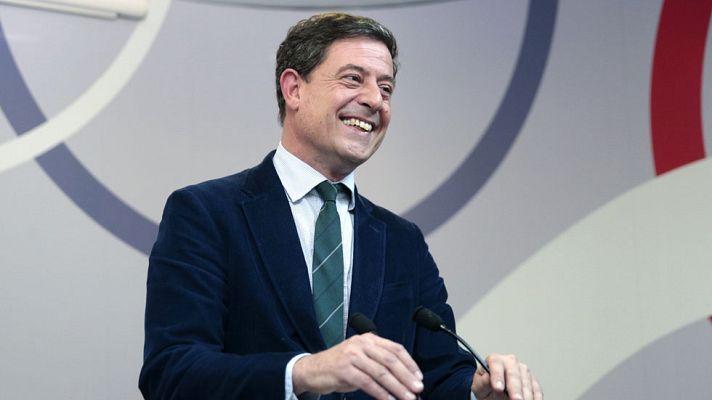 Telediario 1 - Dimite el líder de los socialistas gallegos, Gómez Besteiro, para no perjudicar al partido