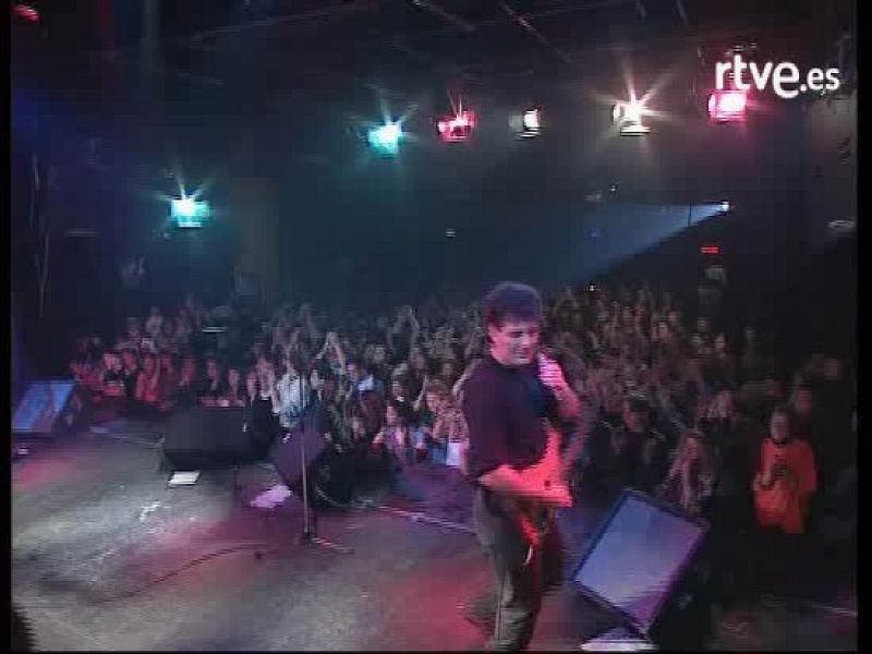 "Insurrección", El Último de la Fila | Ver