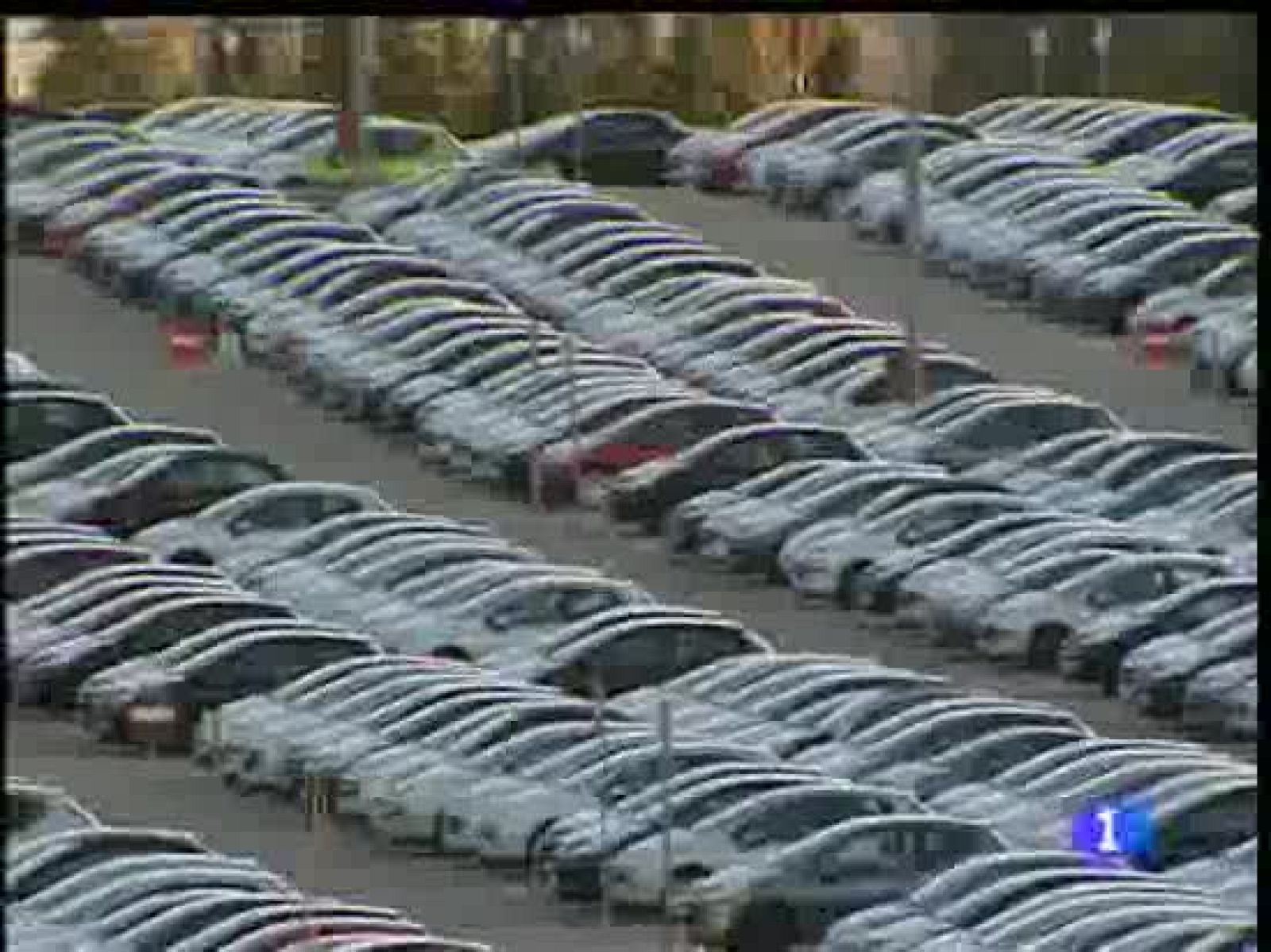 Las fábricas de coches trabajan a medio gas y las plantillas se resienten | Ver