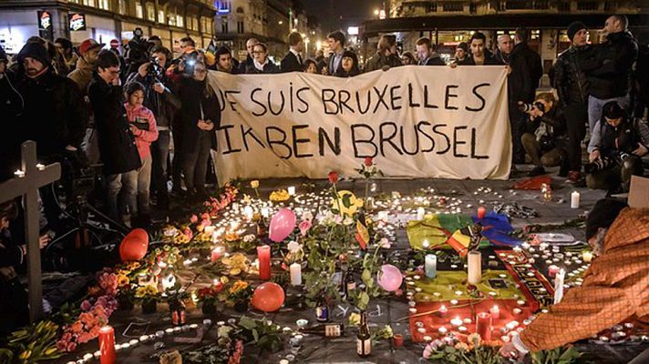 Telediario 1 - Telediario 2 en 4' - 22/03/16