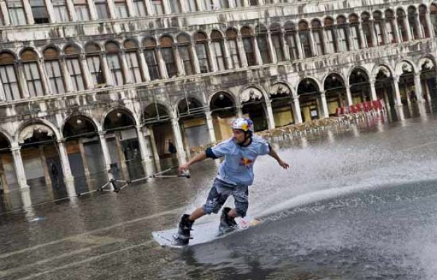  - Esquí acuático en Venecia