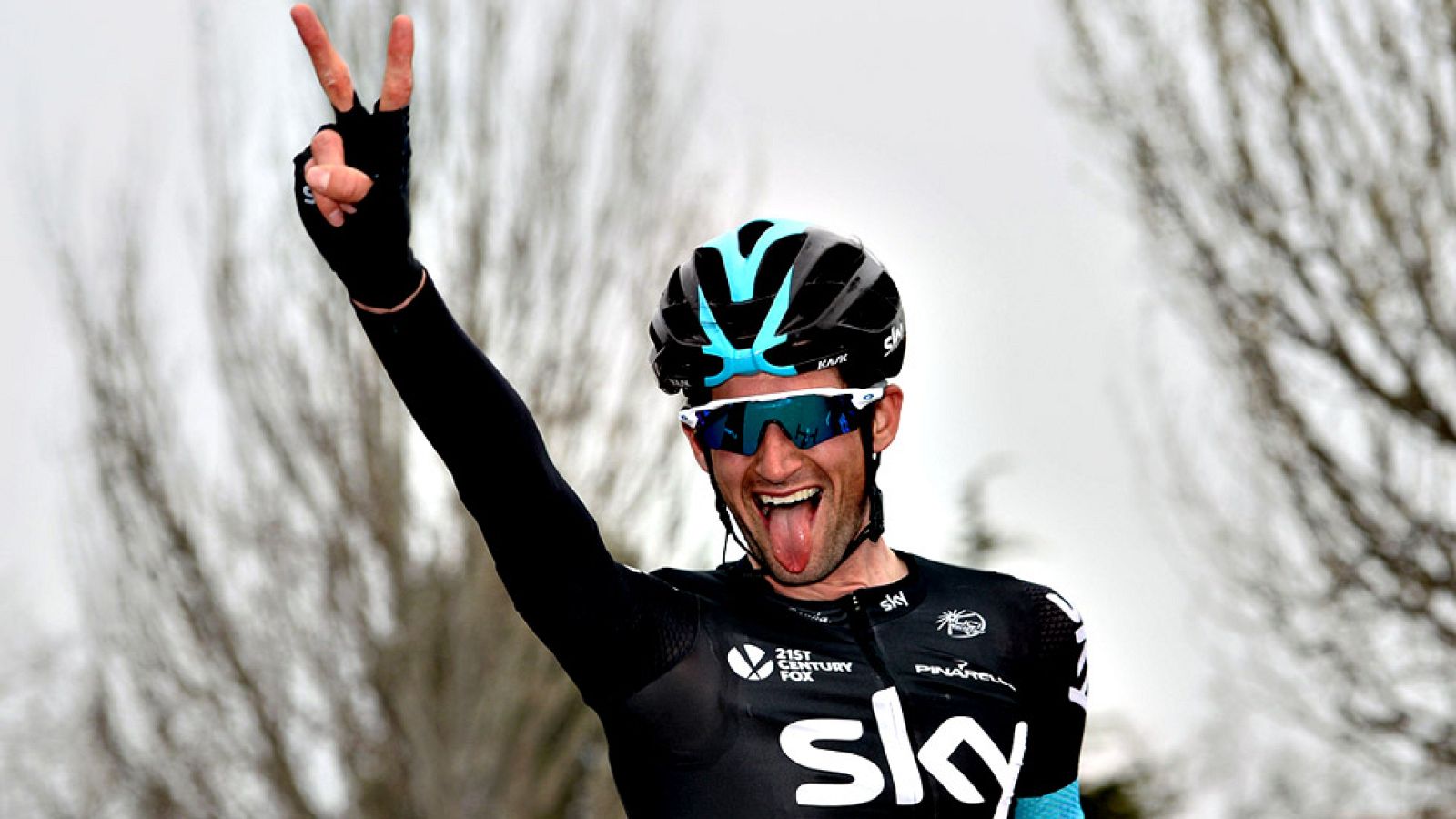 El ciclista holandés Wouter Poels (Sky) se ha impuesto este  viernes en la quinta y antepenúltima etapa de La Volta a Catalunya,  un recorrido de 187 kilómetros entre las localidades de Rialp y Valls  que no ha dejado cambios significativos en la cla