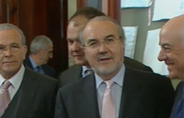  - Solbes se reúne con la banca