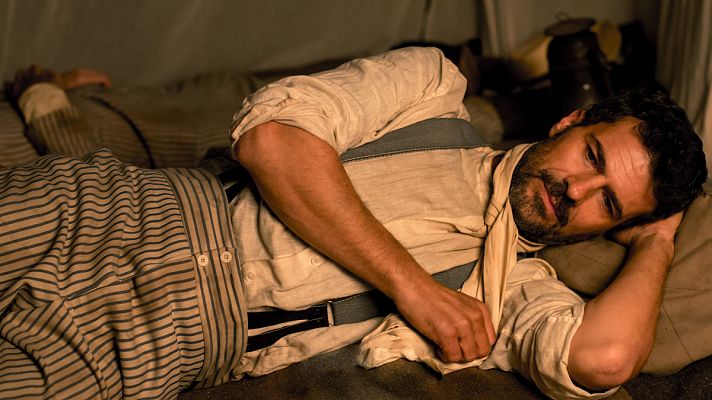 El Ministerio del Tiempo - Julián y Amelia se extrañan