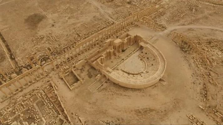  - Vista aérea: lo que queda de las ruinas de Palmira tras su reconquista por el ejército sirio