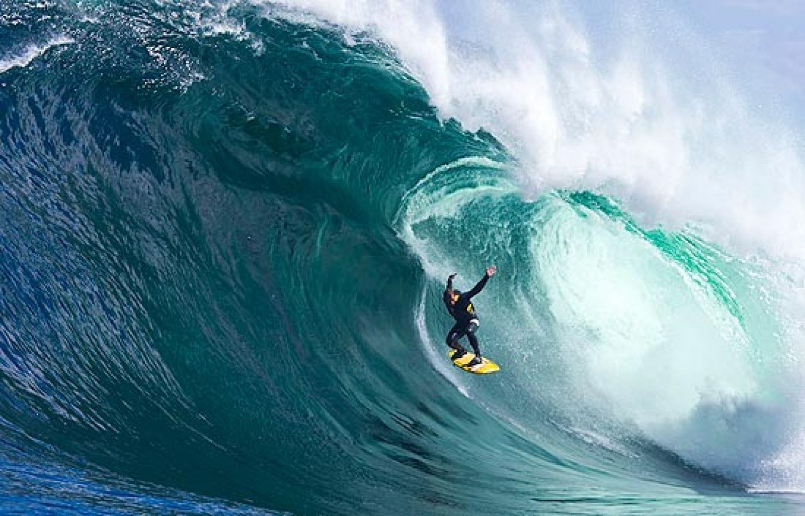 Las mejores olas del año, en Hawai | Ver