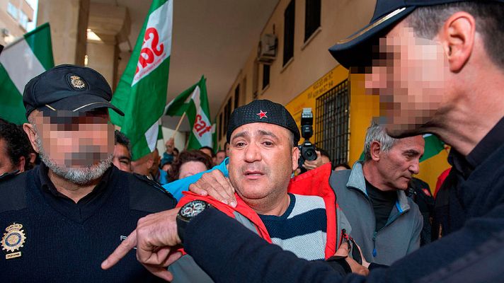 Telediario 1 - Detenido el concejal de Podemos condenado por agresión