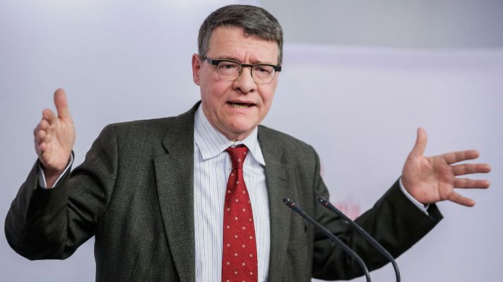 Telediario 1 - El PSOE critica que el incumplimiento del déficit lastra al futuro Gobierno