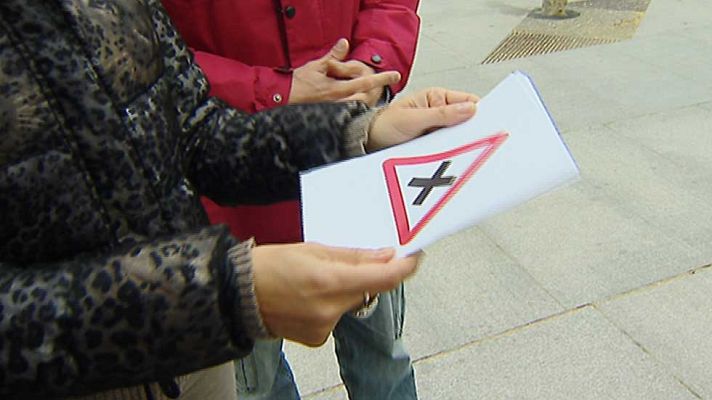 Telediario 1 - Menos del 25% de los que llevan más de diez años al volante aprobaría ahora el examen teórico