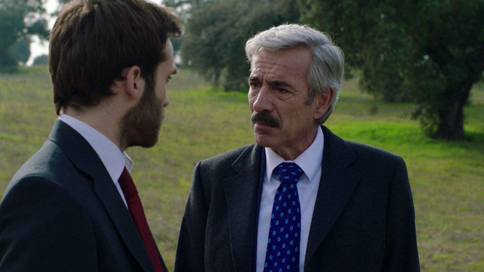 Cuéntame cómo pasó - Carlos se siente decepcionado por su padre