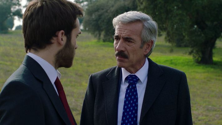 Cuéntame cómo pasó - Carlos se siente decepcionado por su padre