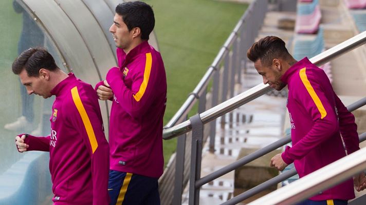 Telediario 1 - FC Barcelona y Real Madrid cuentan con sus dos tridentes