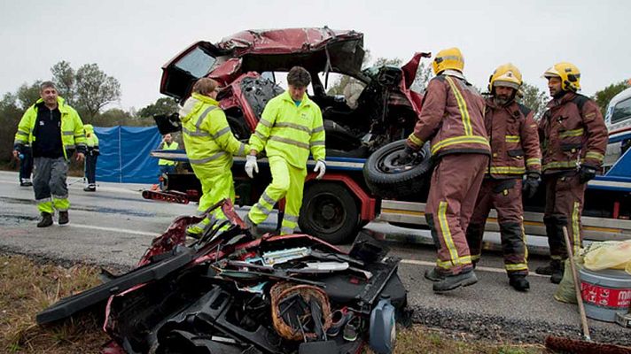 Telediario 1 - El conductor que causó el siniestro en Girona tenía el carné retirado y antecedentes