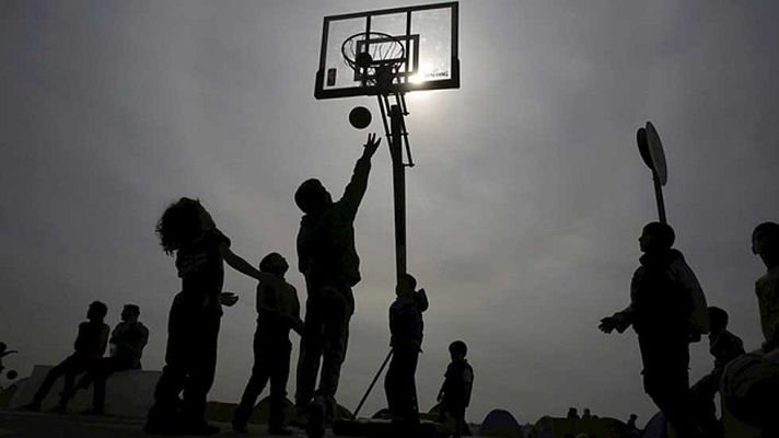 Telediario 1 - Mañana empezará la deportación de refugiados que han llegado a Grecia