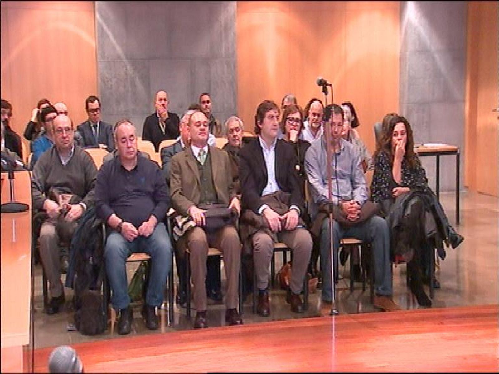 Asturias en 2' - 04/04/16 | Ver