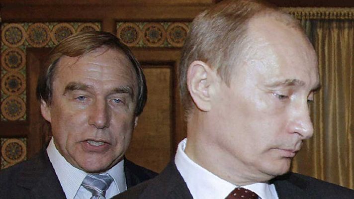 Telediario 1 - 'Los Papeles de Panamá' salpican entre otros al presidente argentino, al primer ministro islandés y al entorno de Putin