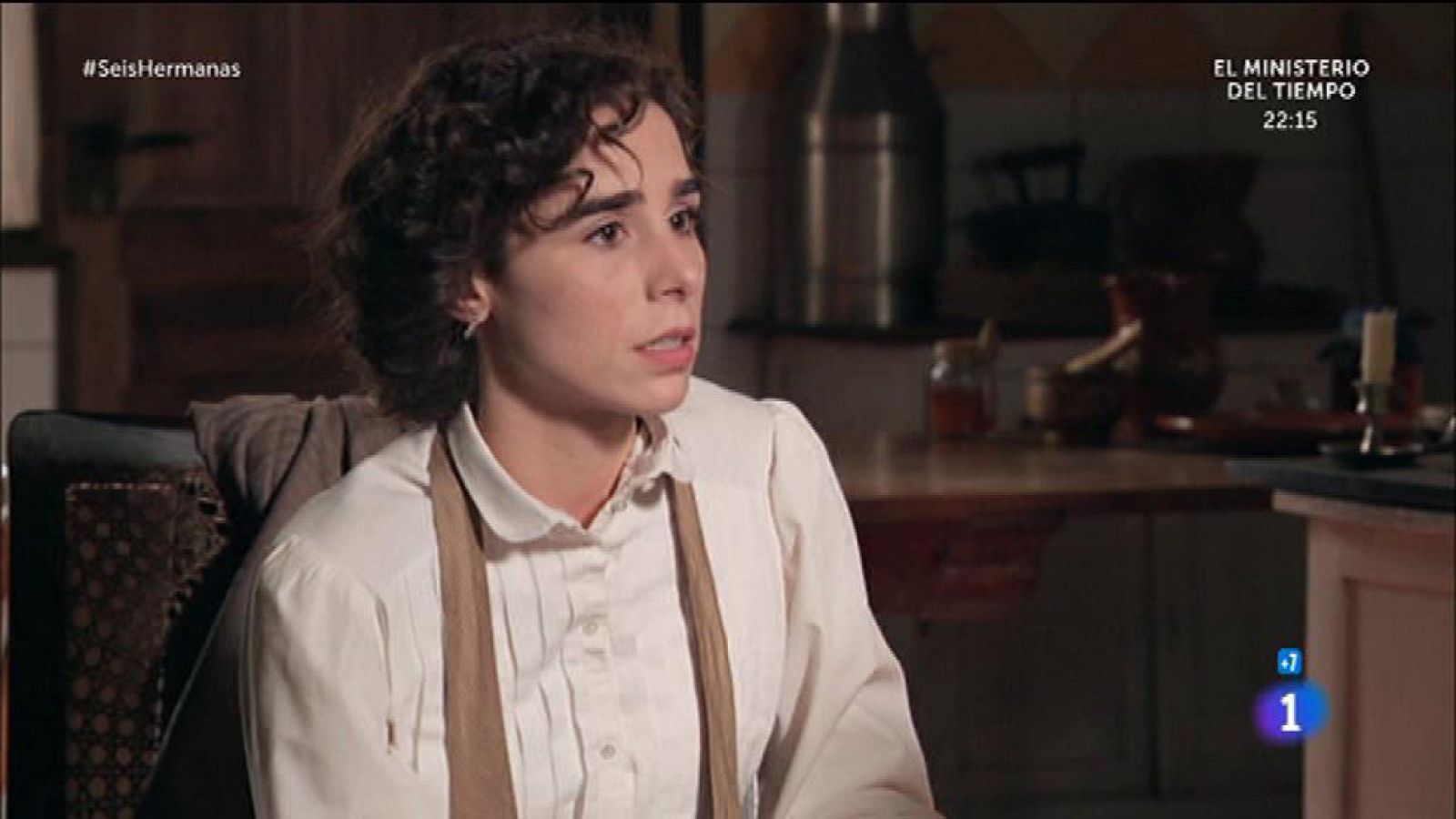 Seis Hermanas - Aurora a Celia: "Tenemos que marcharnos de aquí"