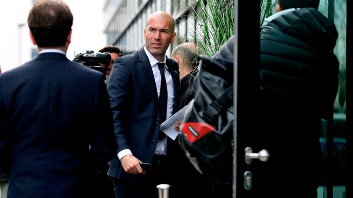 Telediario 1 - El Madrid quiere brillar en el campo del Wolfsburgo