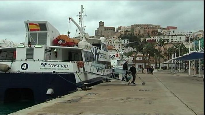Informatiu Balear - On ha de parar el ferri de Formentera?
