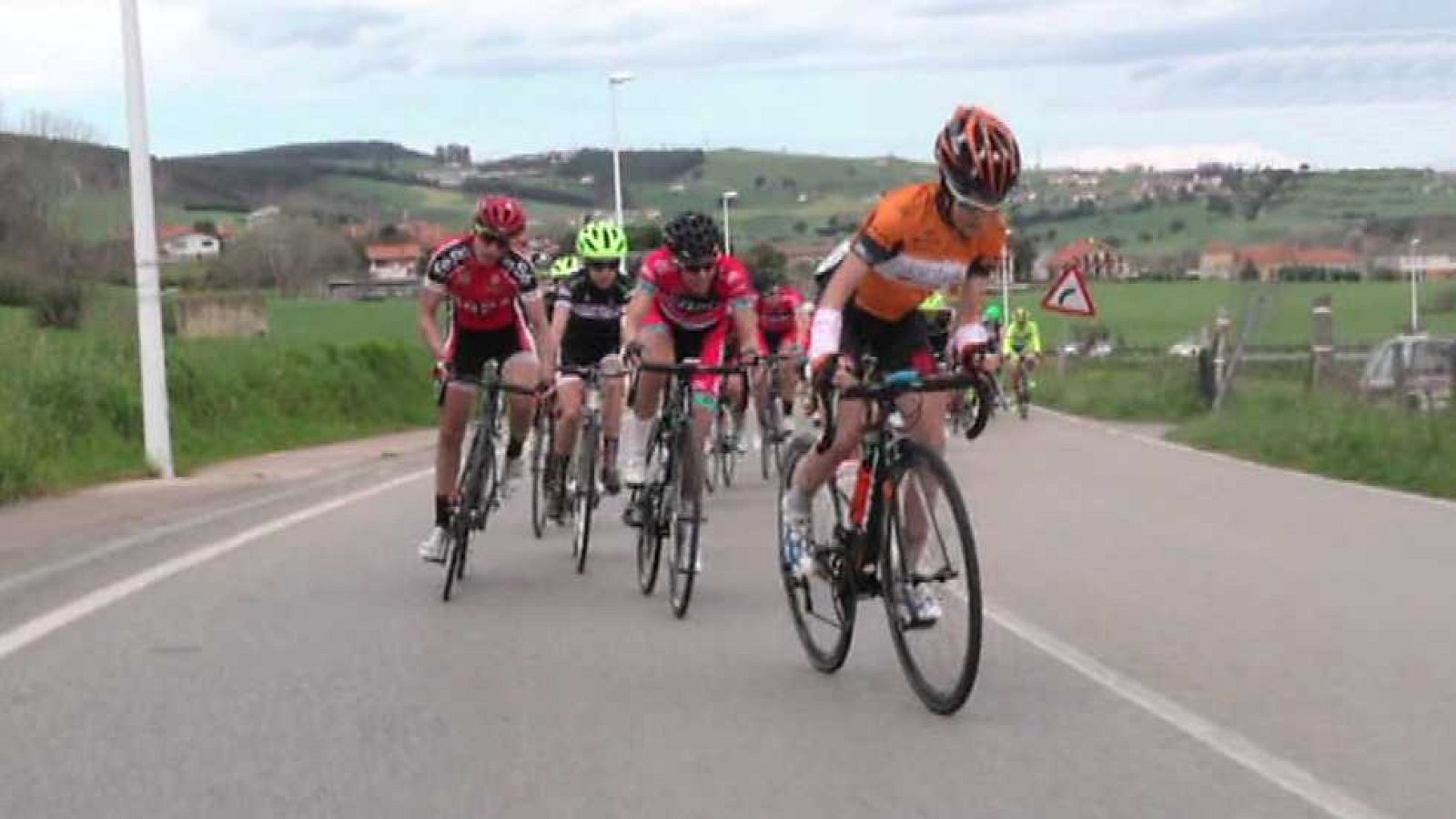 Ciclismo - Copa de España de Féminas. Prueba Noja (Cantabria) - ver ahora