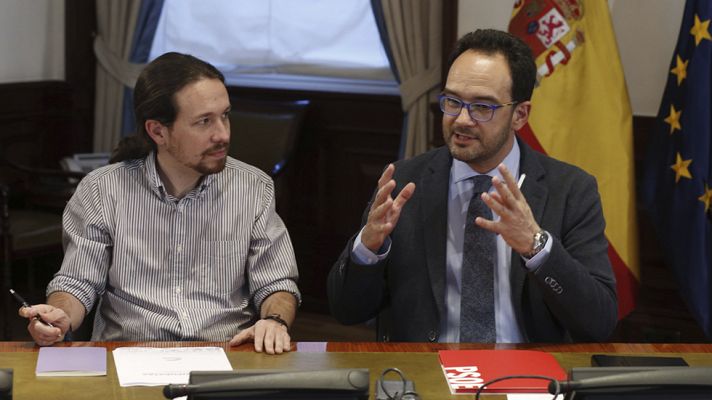 Telediario 1 - PSOE lamenta no seguir negociando con Podemos y éstos le recriminan hacer "paripé"