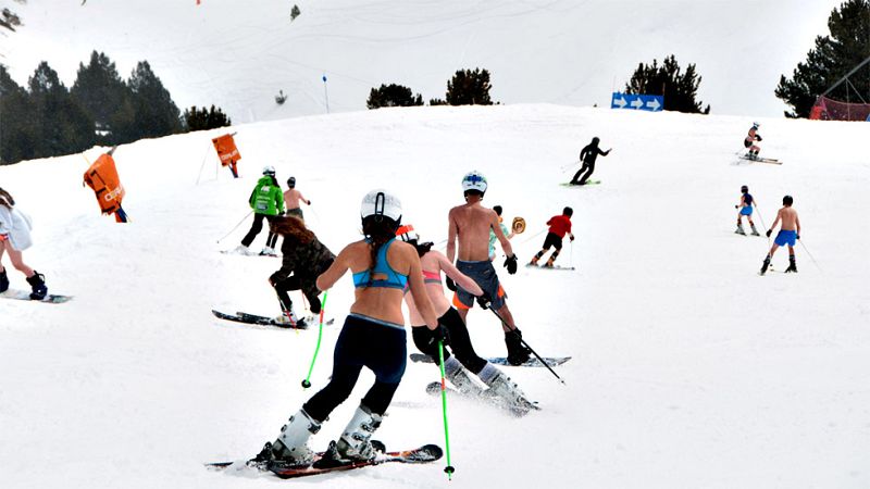 El grupo Aramón cierra este domingo la mejor temporada del último lustro. A pesar de la escasez de nieve en los inicios, el difícil mes de diciembre en el que apenas hubo precipitaciones y la falta de sensación de invierno en las ciudades durante esa