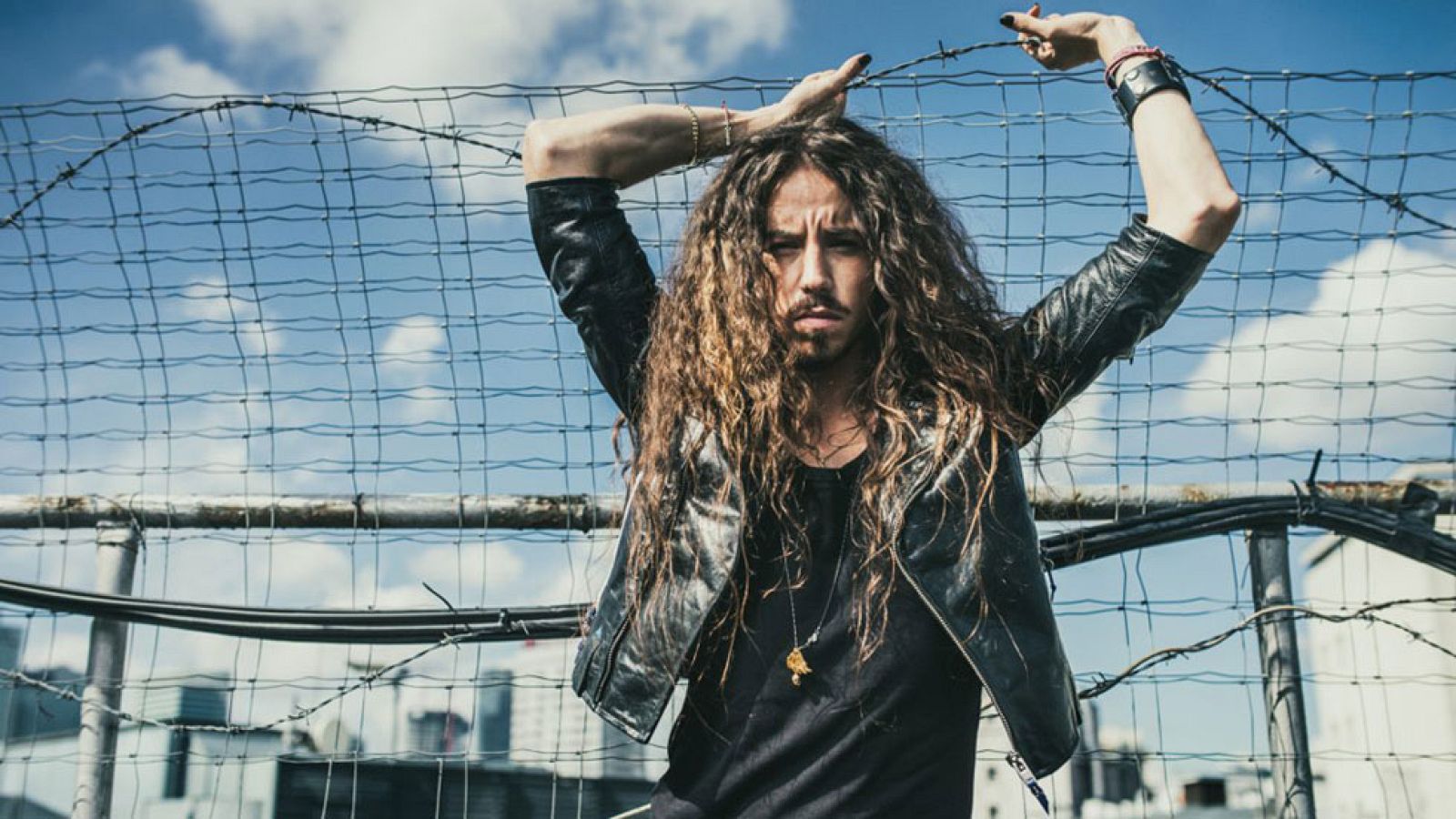 Eurovisión 2016 - Micha¿ Szpak representa a Polonia con "Color Of Your Life"