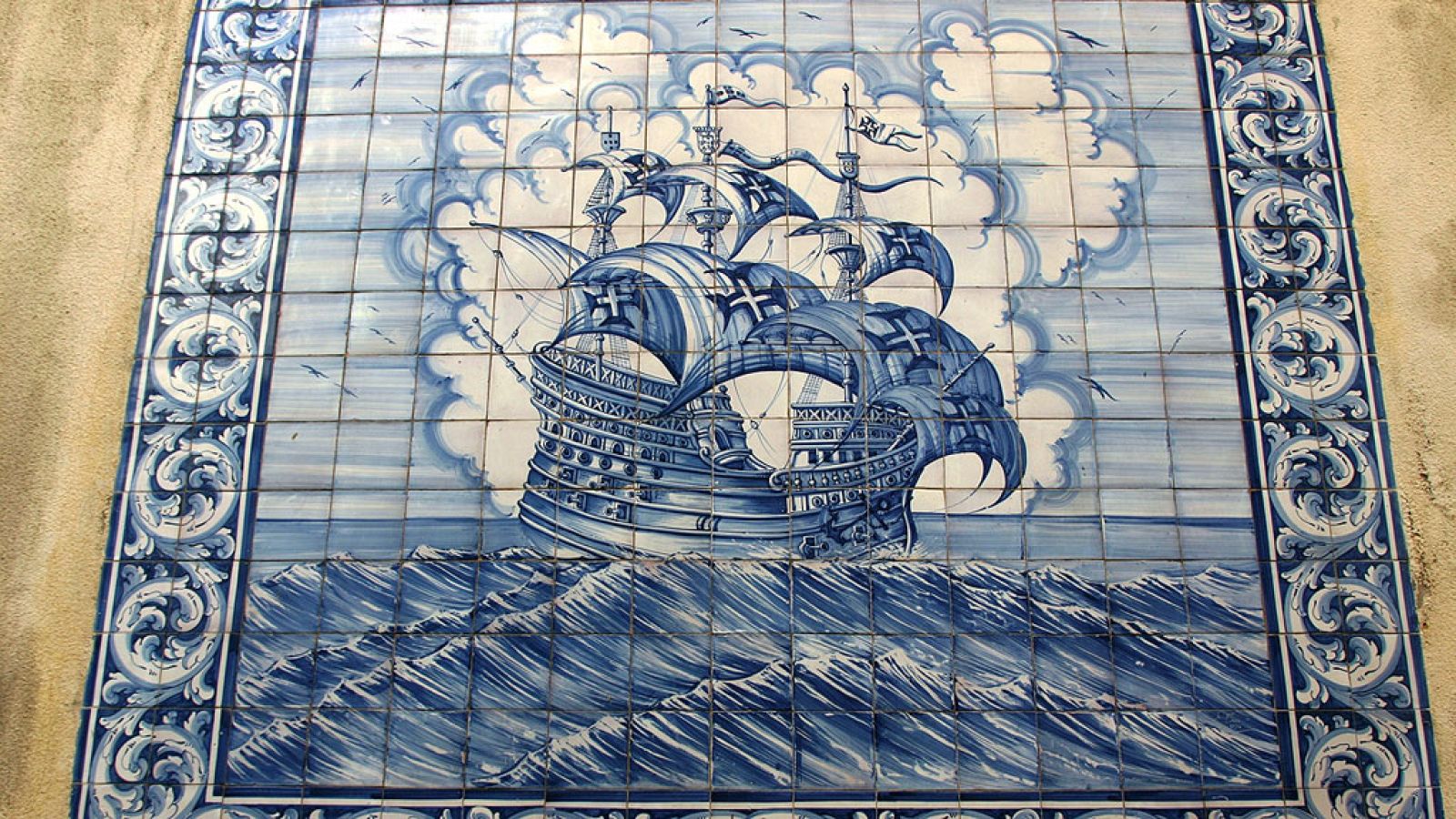 Lisboa lucha por salvar a sus icónicos azulejos del robo y el abandono