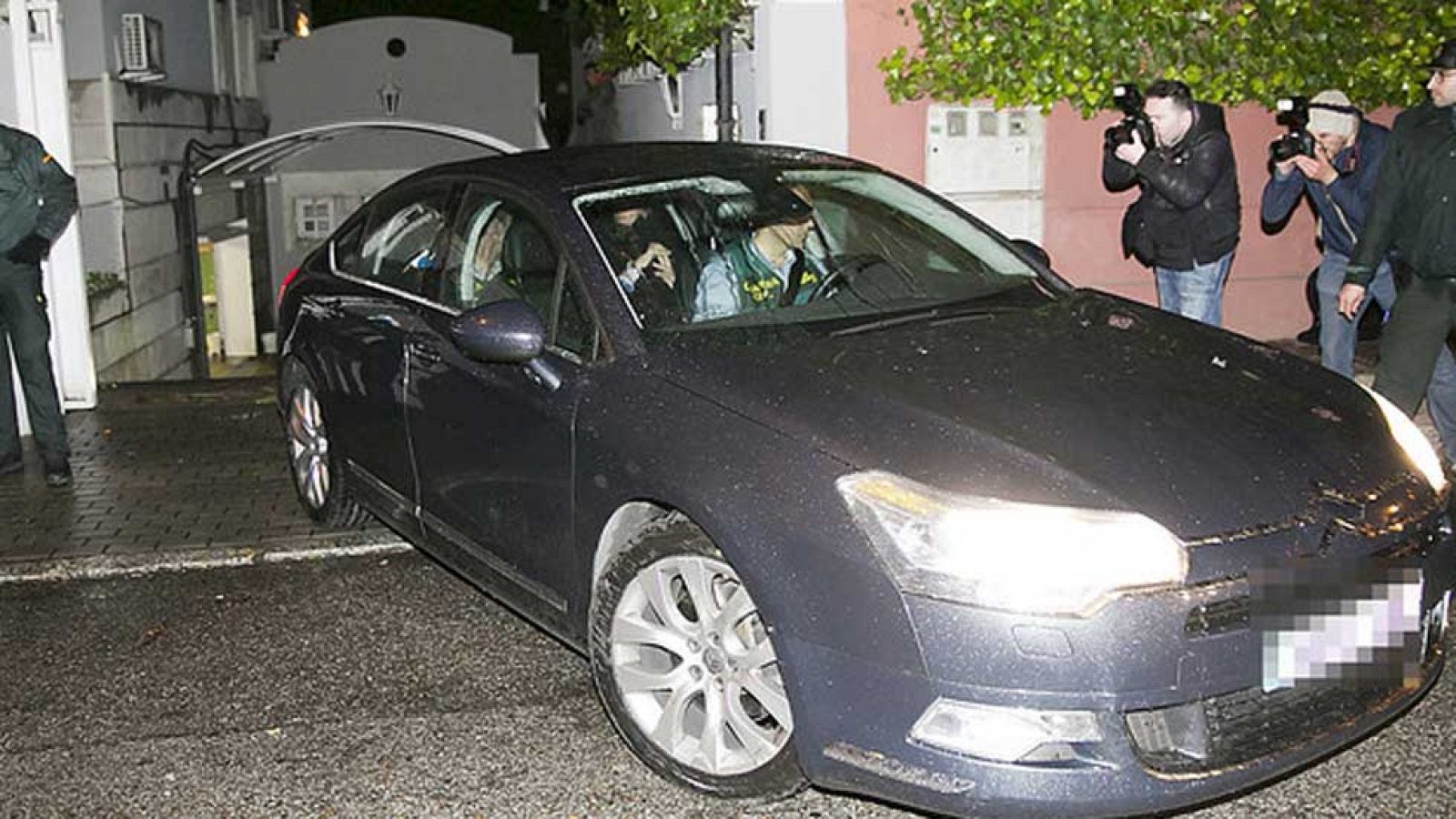 Mario Conde niega todos los cargos y la fiscalía pide prisión incondicional