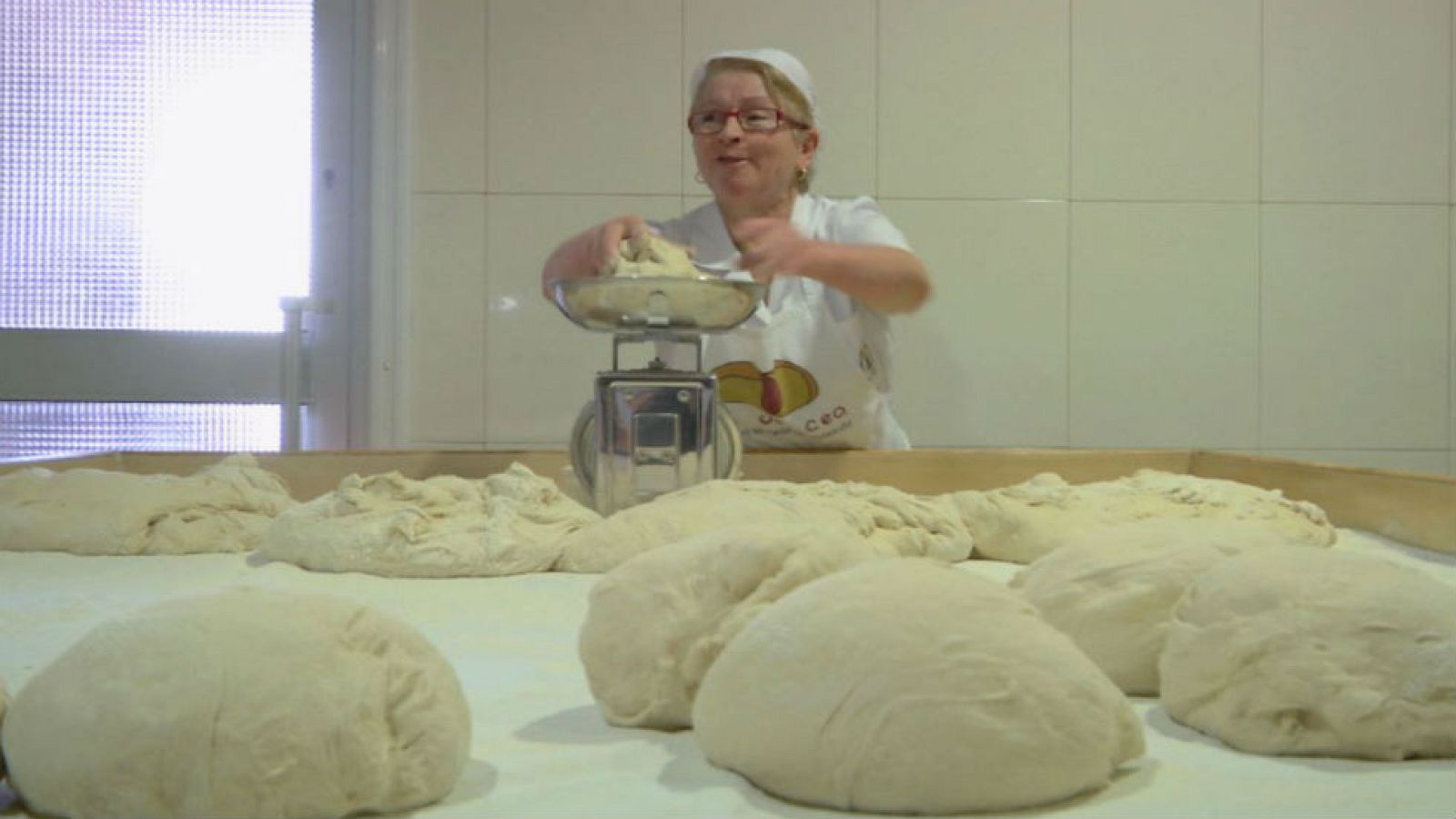 Un pan que duerme y habla