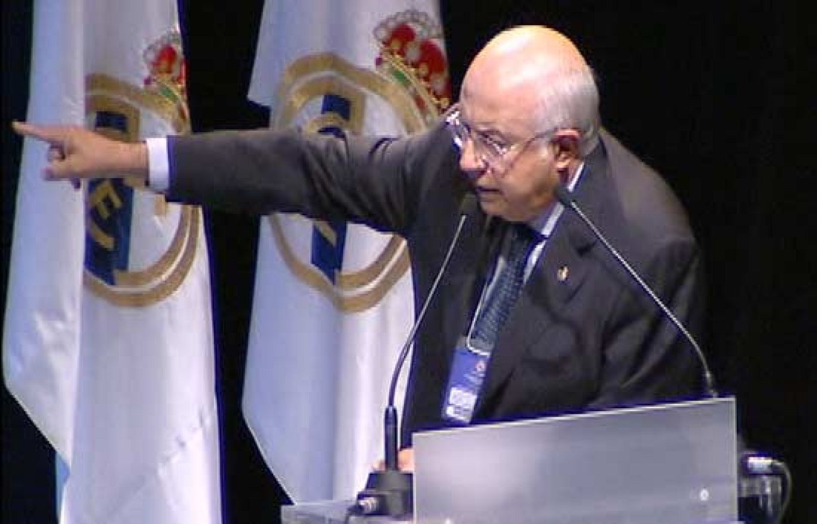 Una asamblea blanca al rojo vivo | Ver