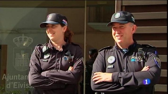 Informatiu Balear - Dos policies salven la vida a una nina