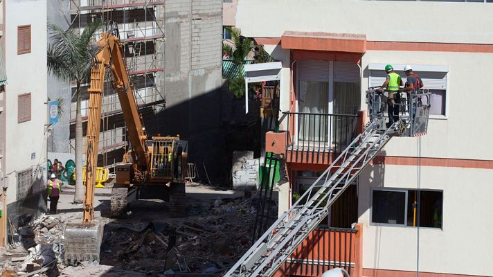 Telediario 1 - La espera se hace larga en Los Cristianos