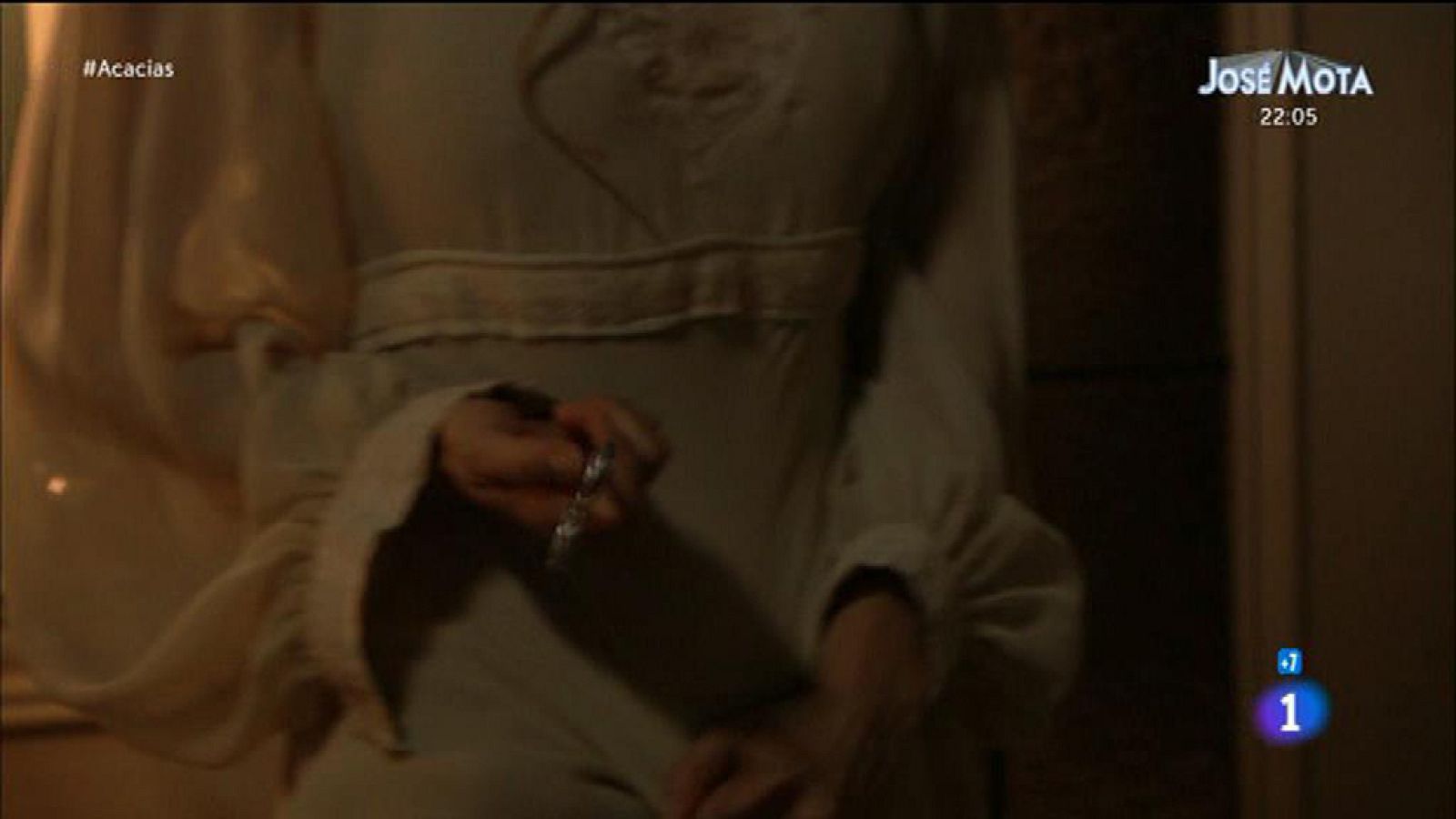 Acacias 38 - Cayetana se intenta suicidar