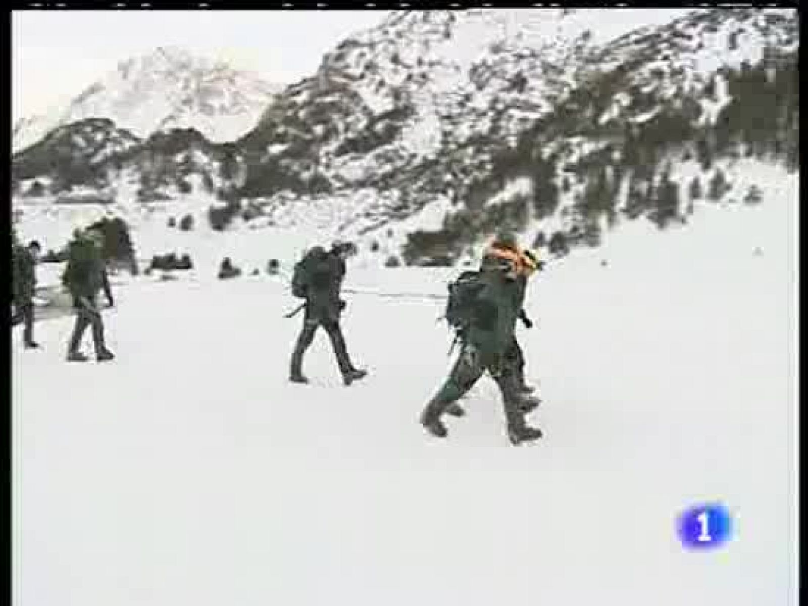 Continúa la búsqueda de una montañera sepultada por un alud en Benasque | Ver