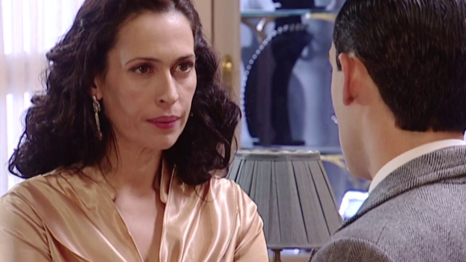 Amar en tiempos revueltos - T3 - Episodio 89 - Ver ahora